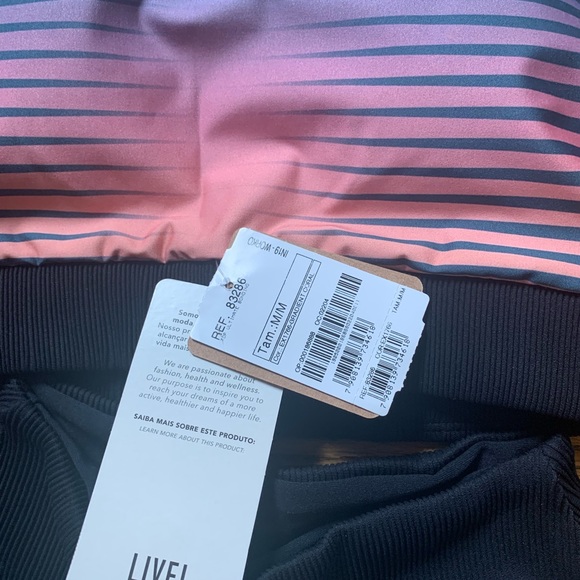 LIVE! Ultimate Top & Legging Set - Picture 5 of 6